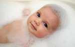 Почему шелушится кожа у новорожденного: причины, из-за которых сильно облезает кожа грудничка после купания